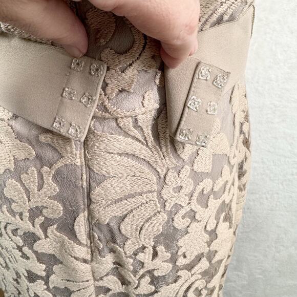 NWT Tadashi Shoji Lace Horsewire Dress Beige Boat Neck Wedding Cocktail Size 6 - Picture 9 of 16